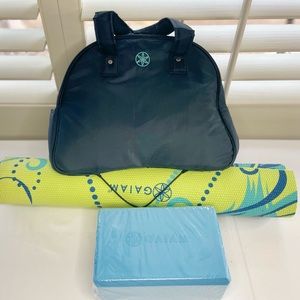 Gaiam Yoga Kit - Yoga Mat, Yoga Cube and Yoga Bag
